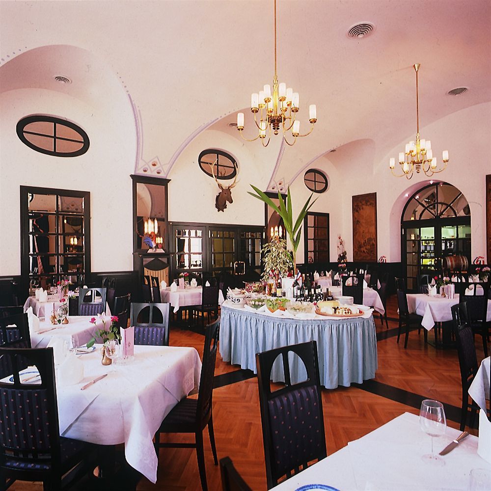 Hotel Goldener Hirsch Reutte Restaurant billede